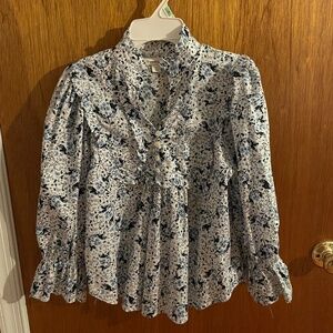 Francesca's white and blue long sleeve blouse